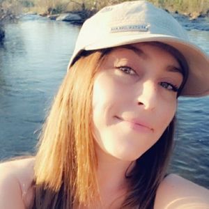 Meet your Posher, Allysa